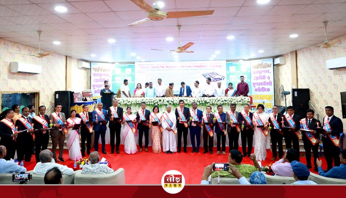 ঢাকা ক্রেডিটের নবনির্বাচিত পরিচালনা পরিষদের শপথ গ্রহণ ও ধন্যবাদ জ্ঞাপন অনুষ্ঠান